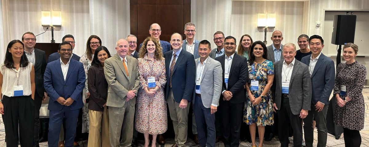 Thank you to the #IBD101 faculty!

This ACG/<a href="/nyulangone/">NYU Langone Health</a> program provides 1st-year #GIfellows with the opportunity to learn about the diagnosis &amp; treatment of IBD early in their training in an intimate, interactive format led by national leaders in IBD.

The #FutureofGI is bright!