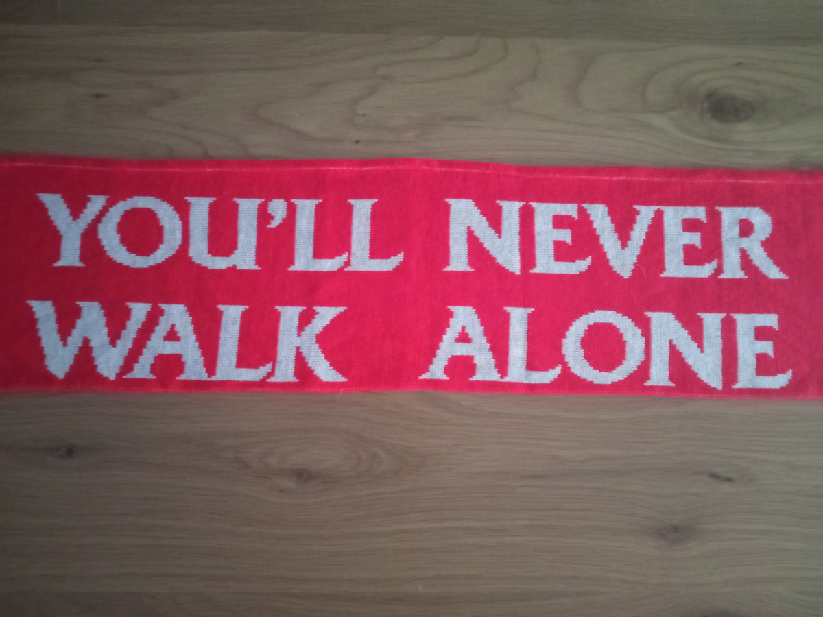 bufandafutstore's tweet photo. 🧣 Bufanda del Liverpool FC (@LFC). https://t.co/oPe8NgnUGD
