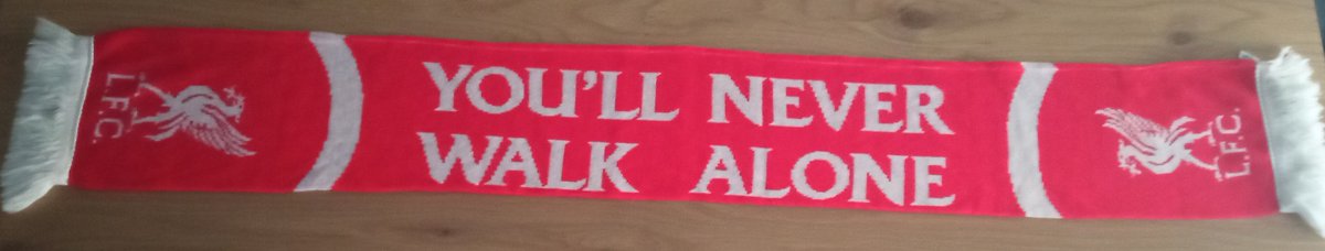 bufandafutstore's tweet photo. 🧣 Bufanda del Liverpool FC (@LFC). https://t.co/oPe8NgnUGD