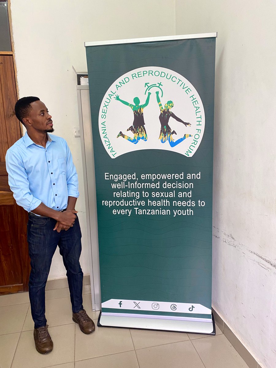 In Tanzania, only 15-25% of primary and secondary schools provide sexuality education, and only 30% of health facilities offer youth-friendly services. Tanzanian adolescents total around 13 million, a population larger than that of entire countries such as Grecee 🇬🇷 , Portugal🇵🇹,