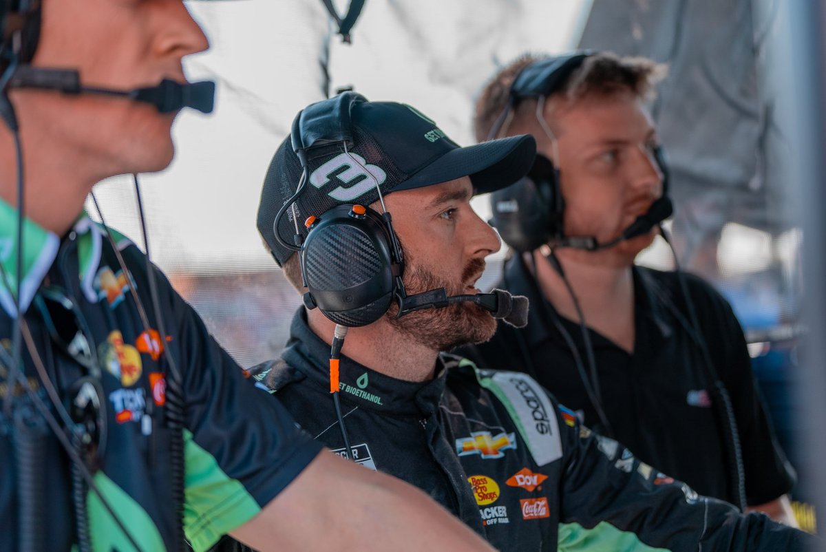 RCRracing's tweet photo. Starting positions for tomorrows race in Watkins Glen : 

P23- @austindillon3 
P13 - @KyleBusch 

@GetBioethanol  | #zone_partner https://t.co/P1877s4MHp