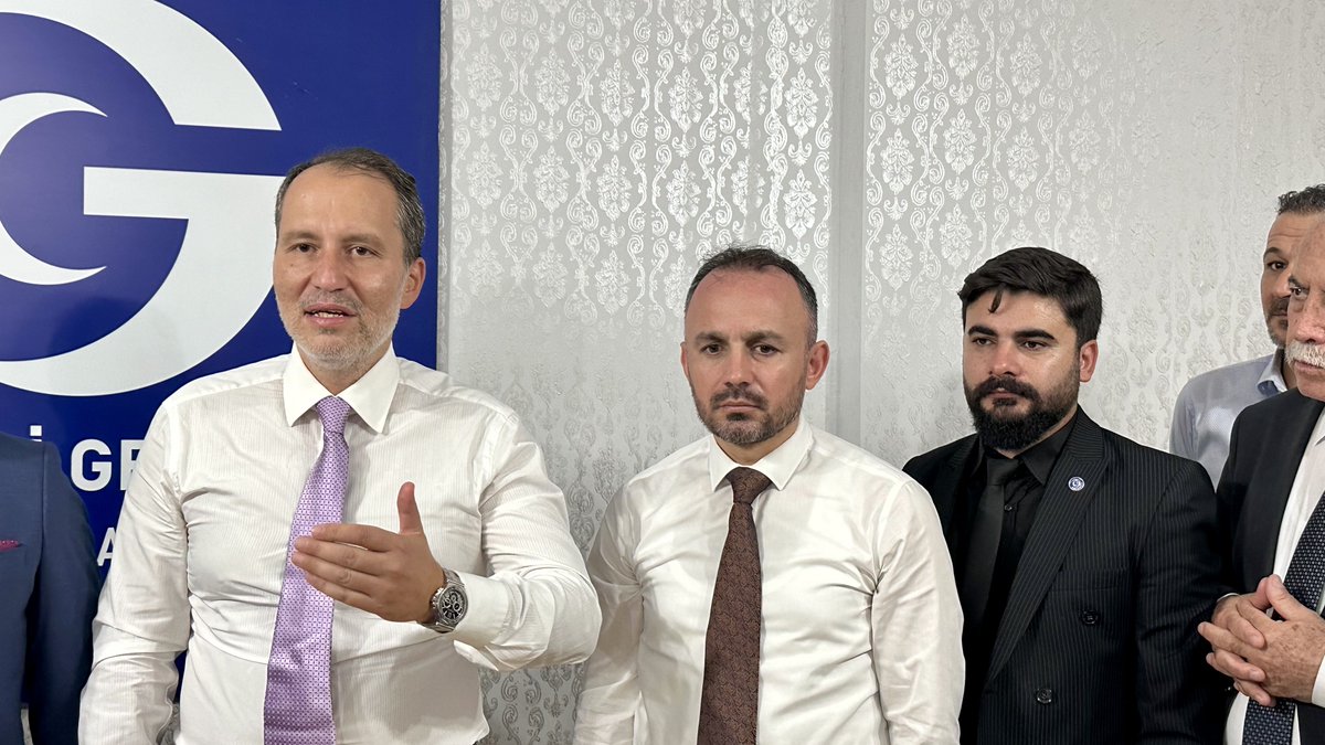 Milli Gençlik Derneğimiz’in Gaziantep şubesinin açılışını Ahmet Özvatan Bey ile birlikte gerçekleştirdik. Cenab-ı Allah Milli Gençlik Derneğimizi davamızı en güzel şekilde temsil edecek nesillerin yetişmesine vesile eylesin.