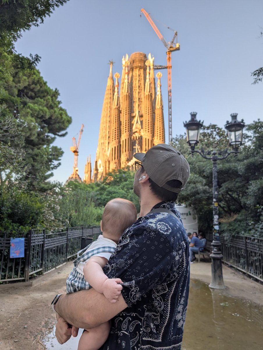 G_Programming's tweet image. No todo es programar y trabajar 16 horas por día, también hay que saber amar ❤️😘