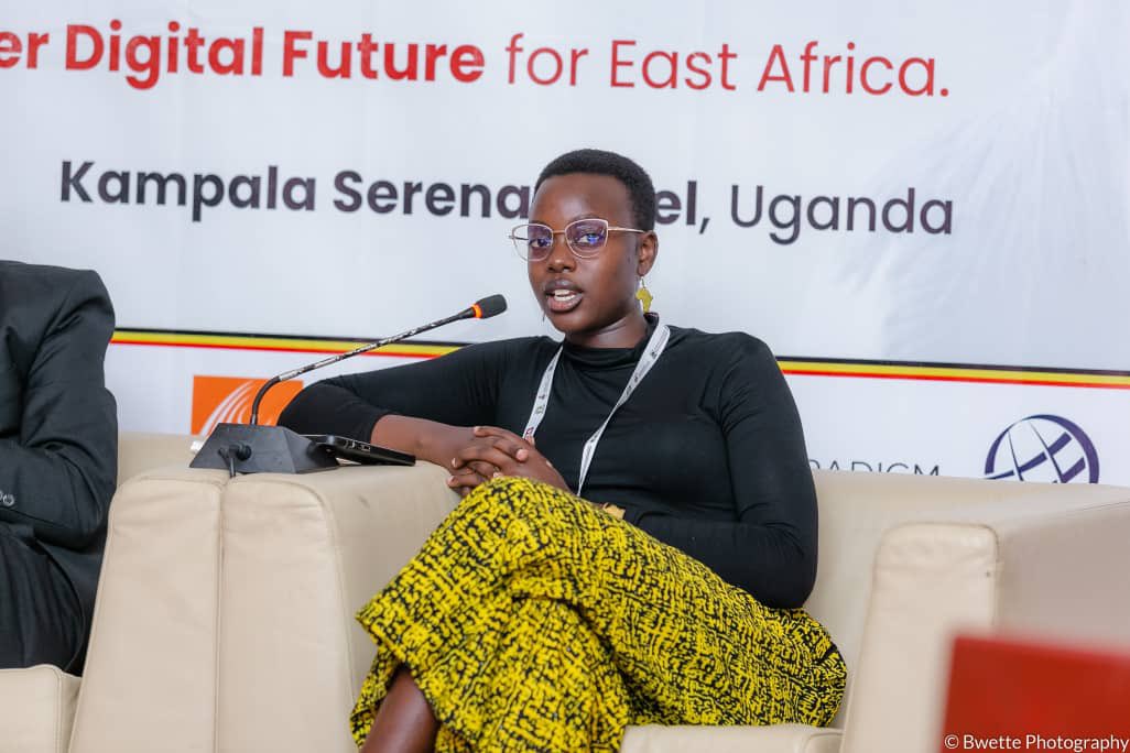 AyebareDenise's tweet photo. I was glad to be a panelist on an event organized by @OxfaminUganda on discussions about the “Digital Hustle”

The #digital divide represents the gap between individuals who have easy #access to resources like computers and the #internet and those who do not. 

Without #access to the internet and related digital #technology, people are at a disadvantage socially and economically. They cannot participate as easily in society or invest as easily in their education and skills.