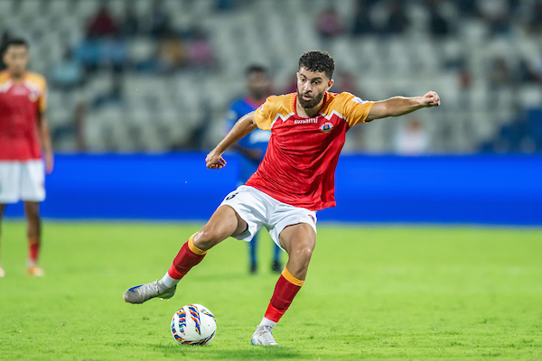 MarcusMergulhao's tweet photo. Day 5

Owen Coyle was keen in bringing Madih Talal to Chennaiyin FC. The coach personally spoke and tried to convince him about the project at Chennaiyin, but East Bengal’s offer was too strong to resist for the French midfielder.

#Indianfootball #ISL #TransferSecrets https://t.co/aKDT4avHp7