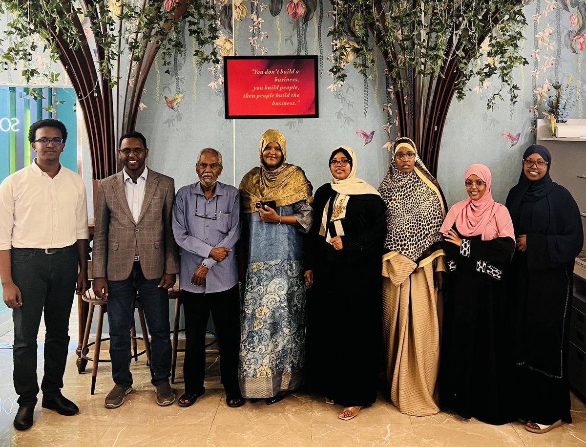 Martida qiimaha leh ee lagu casuumay bandhiga Maalinta Akhrisqoroaalka ayaa waxaa si milgo iyo maamuusleh loogusoo wareejiyay xafiisyada iyo xarumaha jaamacadda <a href="/SIMADUniversity/">SIMAD University</a> 
#WorldLiteracyDay #SIMADLitercayDay #SIMADLibraries <a href="/simadlibrary/">Dhoobaale Library</a>