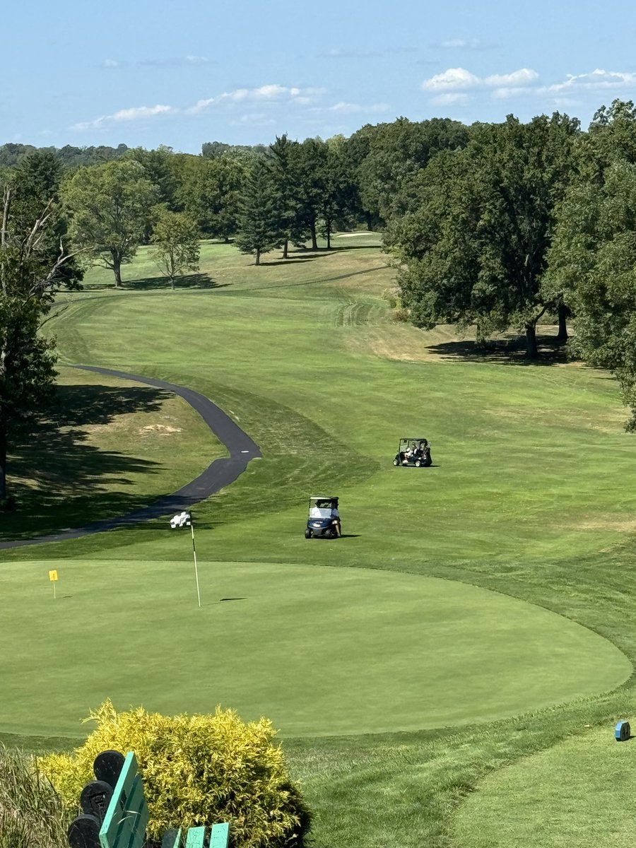 Simply beautiful day for Swings for Casen Event today. Dry and breezy course is amazing!!