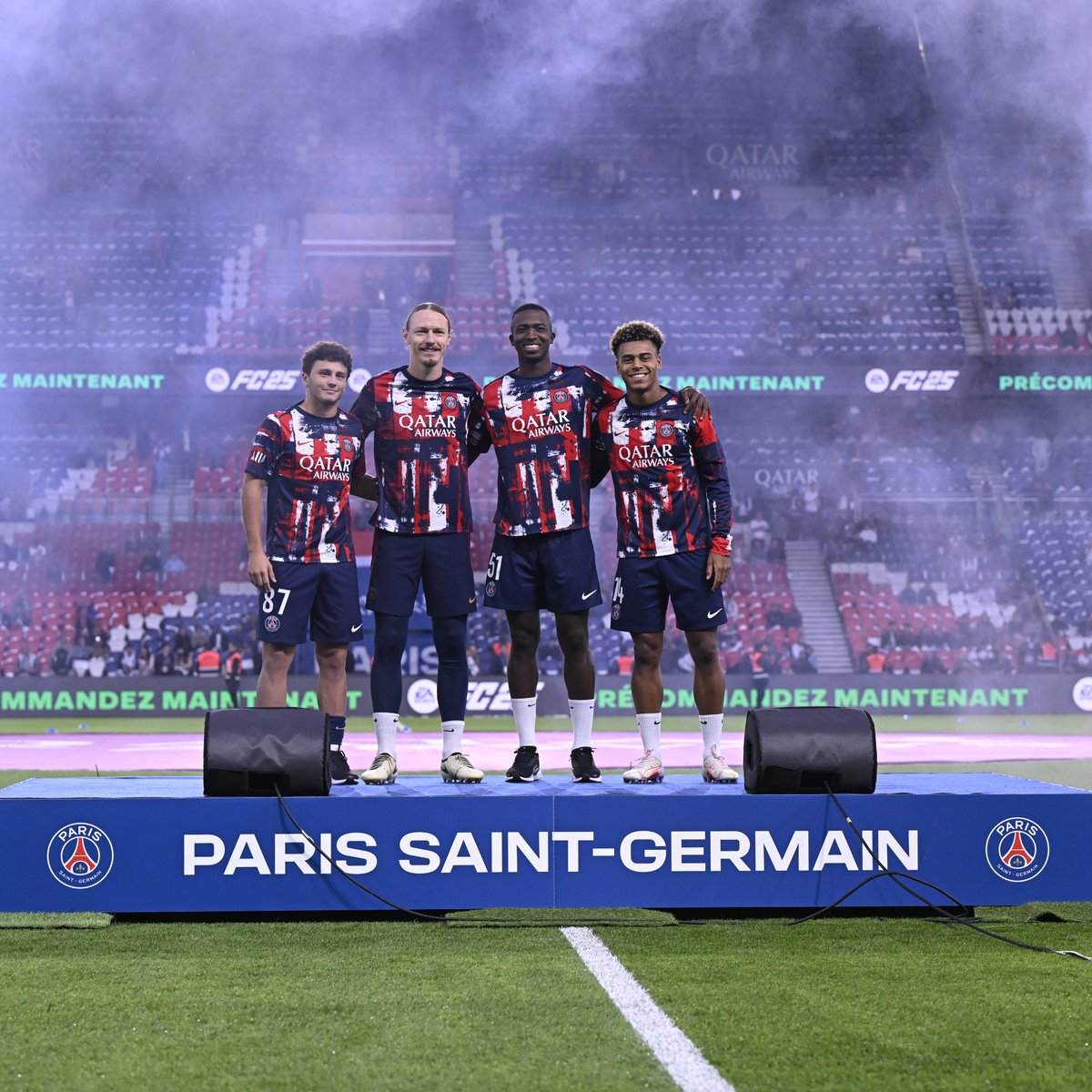 PSG_inside's tweet image. 🆕❤️💙 Nos recrues de l'été présentées au Parc des Princes avant #PSGSB29. 

João, Matvey, Willian, Désiré, bienvenue chez vous !