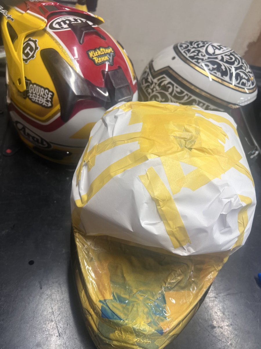 onetendesign's tweet photo. もうやばい時間や…🤦🏻まだ今からクリアー入れて……🤢明日行ける気がしない😭行きたかったなーーーーー😭もし行けた時はふらふらなので誰かジュース🍹奢ってくださいね🫨w頑張ろ… https://t.co/vFZX0ziGty