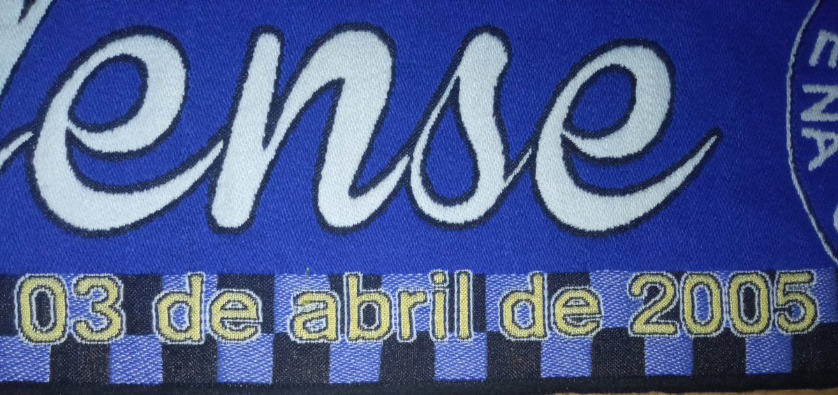 bufandafutstore's tweet photo. 🧣 Bufanda de la peña del @GetafeCF "Peña Getafense Gica" del 03 de abril del 2005. https://t.co/CrAnRtjaKs