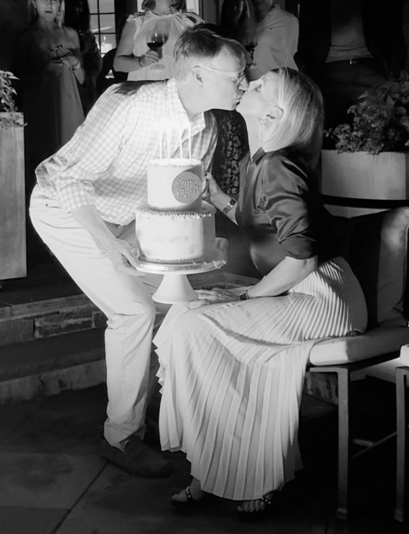 KTSpecialEvents's tweet photo. “A party without cake is just a meeting.” - Julia Childs. This sensational big surprise birthday celebration thrown by a wonderful husband for his much adored wife! HBD to the ‘absolutely fabulous’ Elizabeth! 💕🎂 https://t.co/hHrh4j5RrH