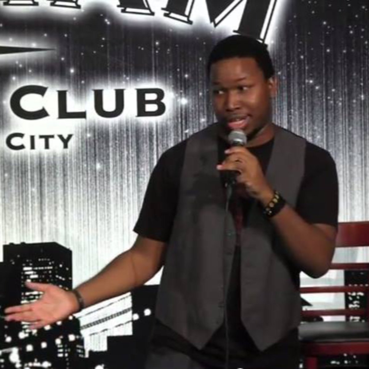 KeepItFiveStar's tweet image. I’m not on here as much anymore, but It’s been 10 years since I started doing stand up comedy. Thank you to anyone who has ever supported me and anyone who continues to support!