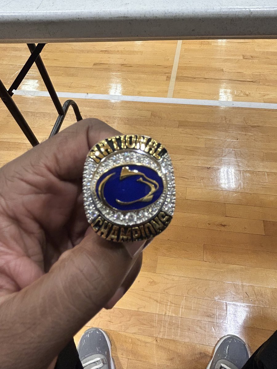 Coachhammett's tweet image. Natty Ring Alert…. Our 2023 National Championships Ring Is Simply Amazing. @BaronRings You Out Did Yourself In This One. Can’t Wait To See Natty #3 Ring. #E4P #NattyChamps #PSWBHoops