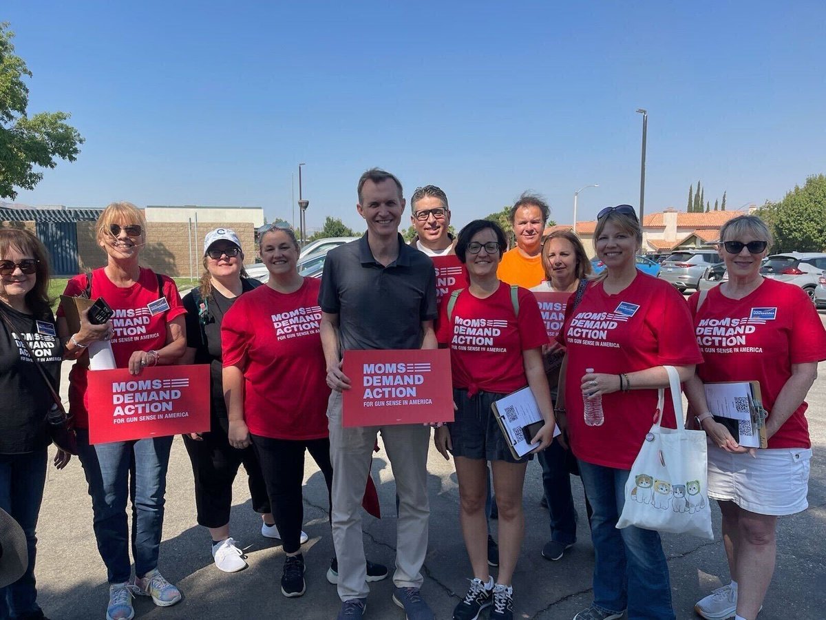 Moms Demand Action tweet media