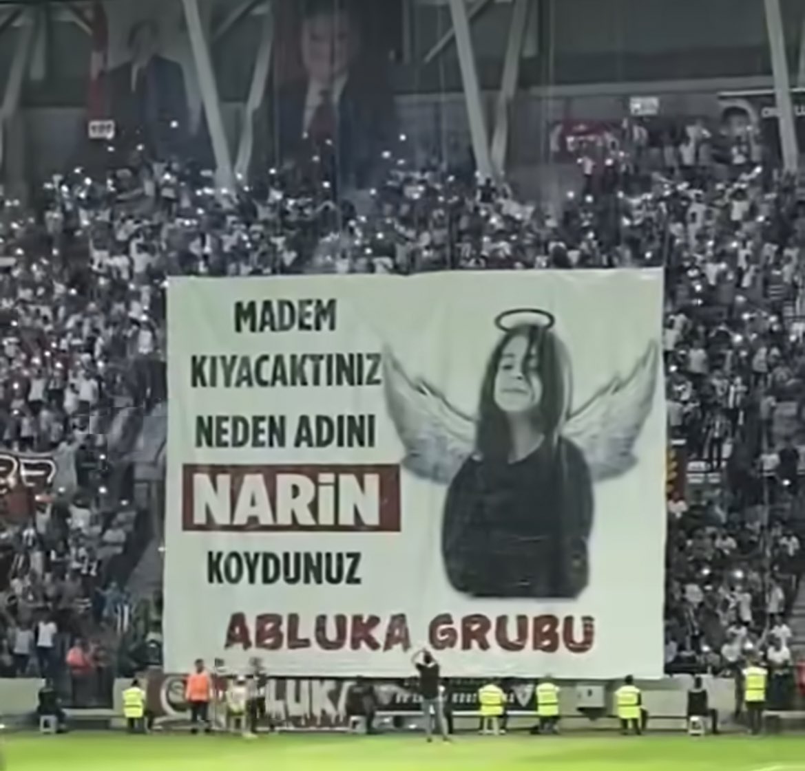 Kıydıkları gibi Narin e sahip de çıkmadılar!.. 

#FeritDemirYalnızDeğildir #ArifGüran 
#NarinÇocuğaNeYaptınız 
#NarininKatilleriniBulun