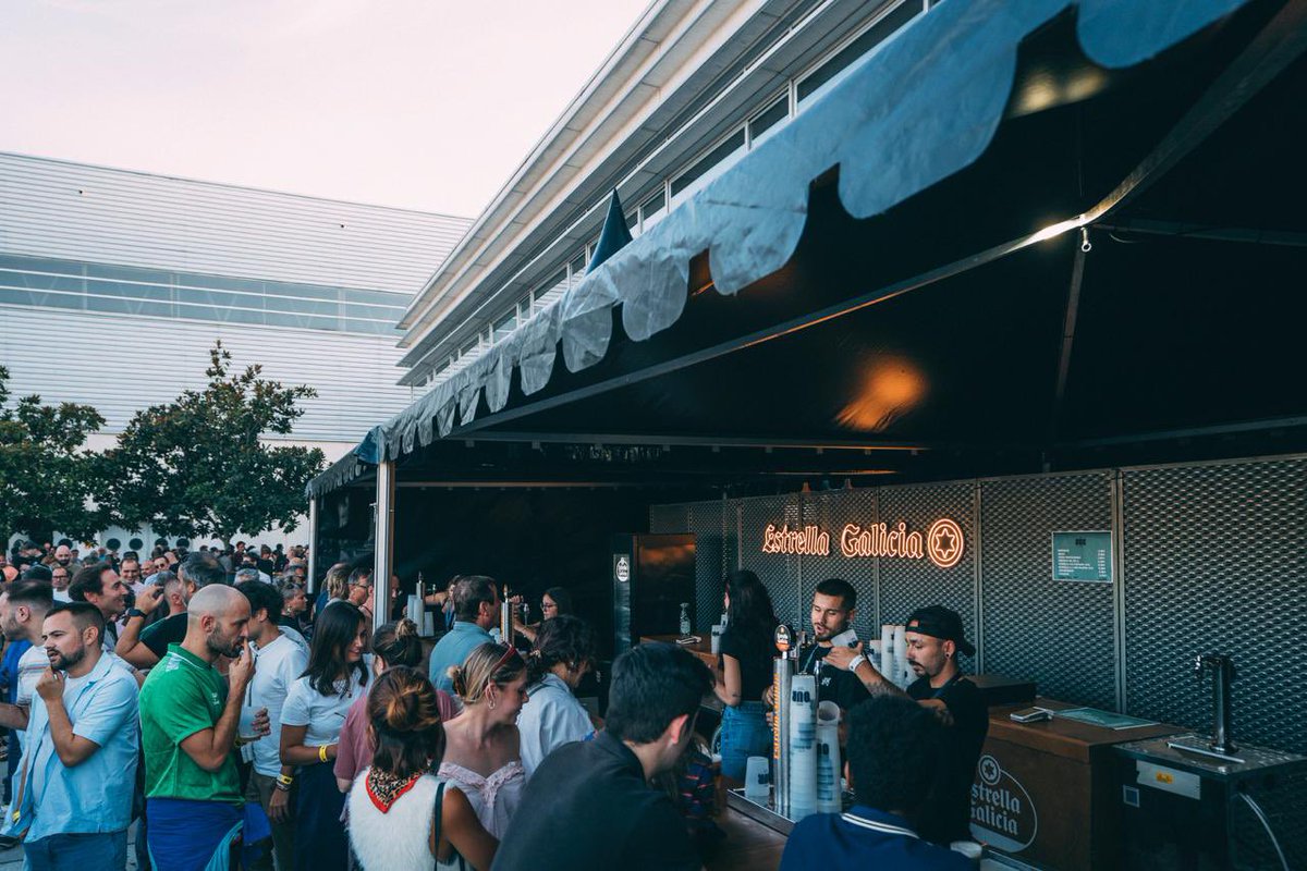 OUR FEST (@ourfest_gal) on Twitter photo 🍔🌳🍺 ¡Coge fuerzas en nuestra área gastro con @cuscus_burguers_foodtruck, @paparrua y <a href="/estrellagalicia/">Estrella Galicia</a>!
Colle forzas na nosa área gastro con @cuscus_burguers_foodtruck, @paparrua y <a href="/estrellagalicia/">Estrella Galicia</a>! 🍔🌳🍺 ¡Coge fuerzas en nuestra área gastro con @cuscus_burguers_foodtruck, @paparrua y <a href="/estrellagalicia/">Estrella Galicia</a>!
Colle forzas na nosa área gastro con @cuscus_burguers_foodtruck, @paparrua y <a href="/estrellagalicia/">Estrella Galicia</a>!