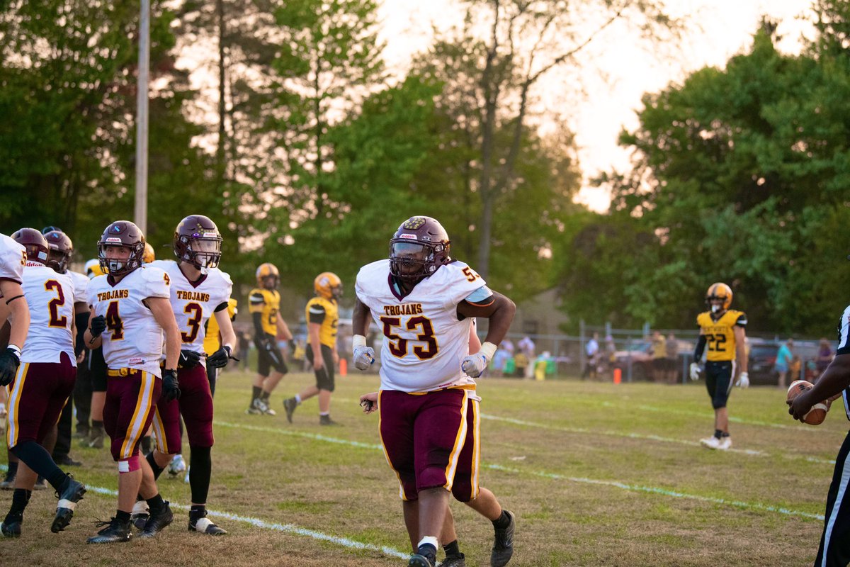 Had a great win last night against Bentworth💪🏾
Week 0-3 + Scrimmage 
C/O 2025
6’1ft 
250lbs
Check out my film‼️
Total 7 tackles
4 TFL
1 sack
1 forced fumble
1 Passes Deflected 
2 Quarterback Hurry 
🥞’s
Check out my film‼️
hudl.com/v/2Q7FTE

<a href="/Coach_Harp412/">Coach Jamar Harp</a> <a href="/Coach_CraigDL/">Rashad Craig</a>