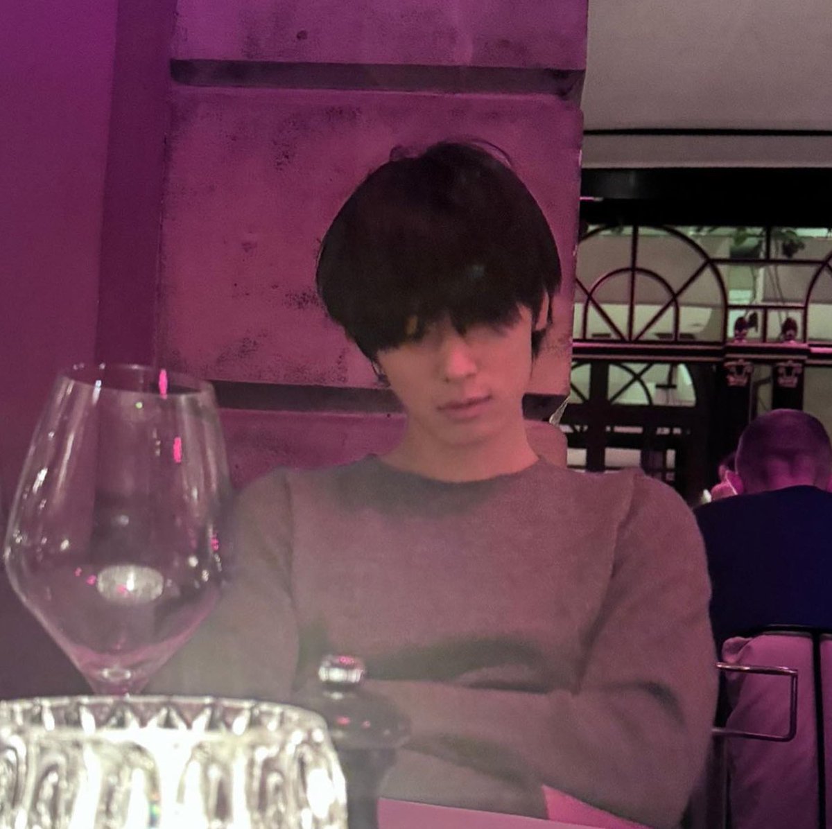 KISSYJEONS's tweet photo. parisian https://t.co/xT6L4Zoity