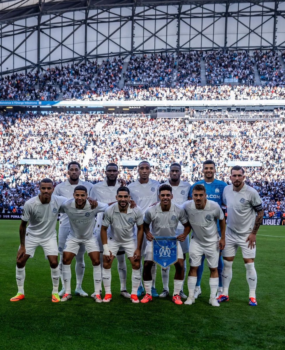 nealmaupay_'s tweet photo. Merci à tous les supporters pour cet accueil incroyable pour ma première à @orangevelodrome avec le maillot de l'OM 🔥

Ravi de pouvoir vous offrir cette victoire pour l'anniversaire des MTP, des Ultras et pour les 125 ans de @OM_Officiel 🩵🤍 https://t.co/pKfqGbK5Or