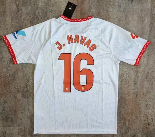 Como prometí si ganábamos, haré un sorteo de la camiseta de Jesus Navas

Solo tenéis que dar RT y seguirme