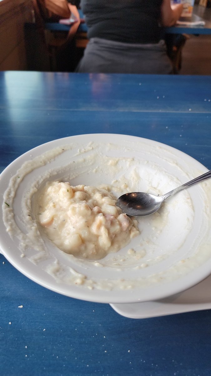 Intravax's tweet image. I literally drove an hour through the Portland mountains to have a bowl of quality clam chowder. And it was amazing.