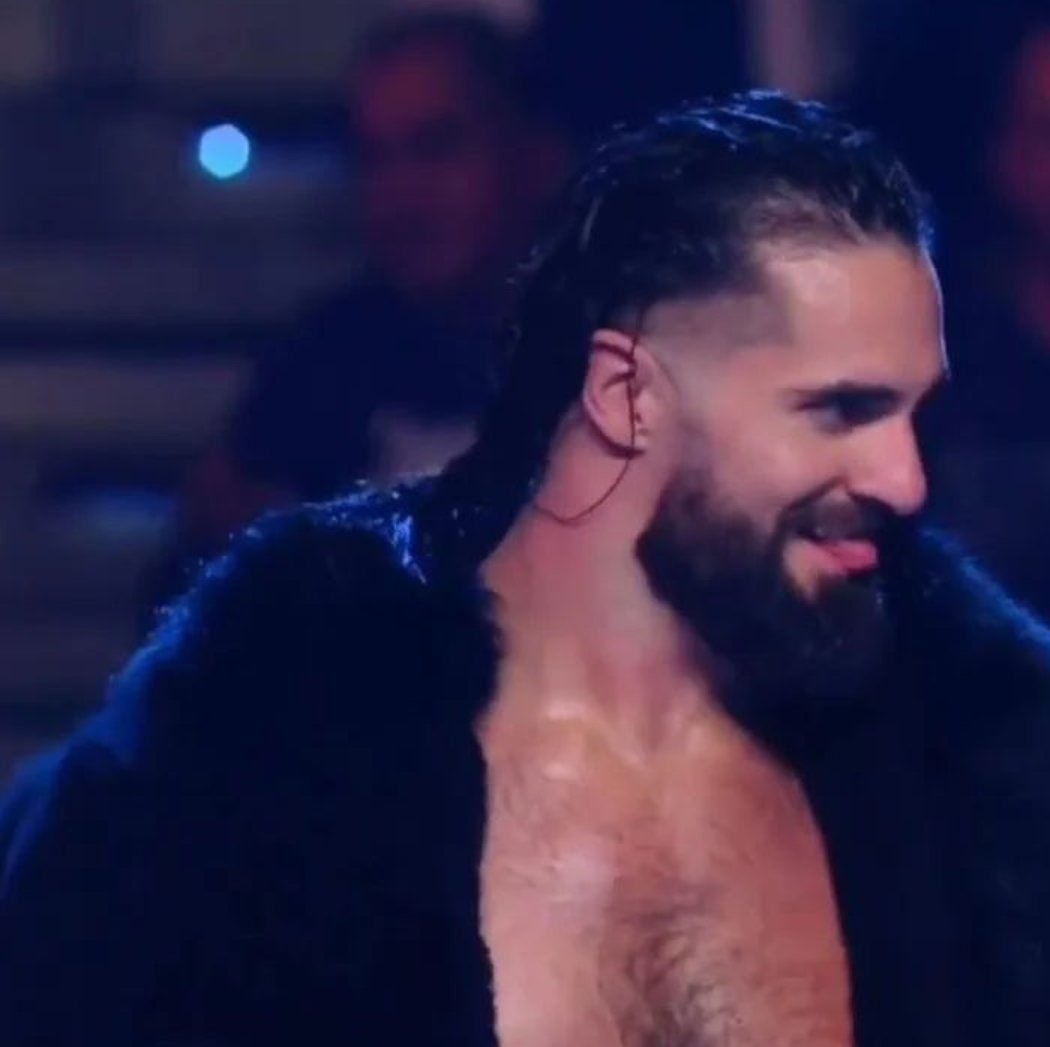 HopeMarieFigue1's tweet photo. #SethRollins #GetWellSoonSeth #WeAllLoveYouSeth #WeWantRollins https://t.co/cE8rr4TU7S