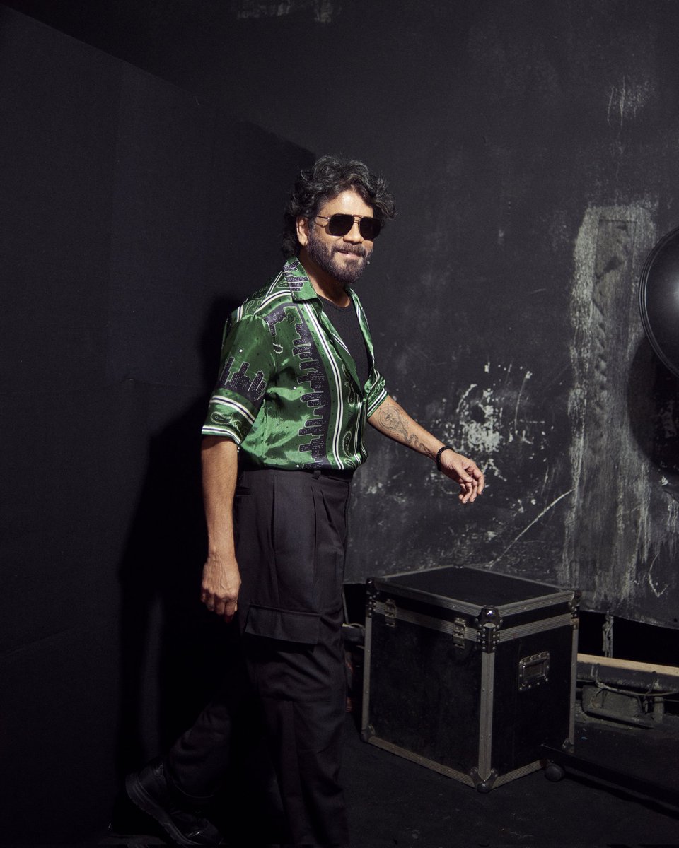 NarendraPosa1's tweet image. Vodiyamma Looks tho Sampestunav Anduke Bigboss Chusedi Looks Kosame My Demigod King @iamnagarjuna #Bigboss8