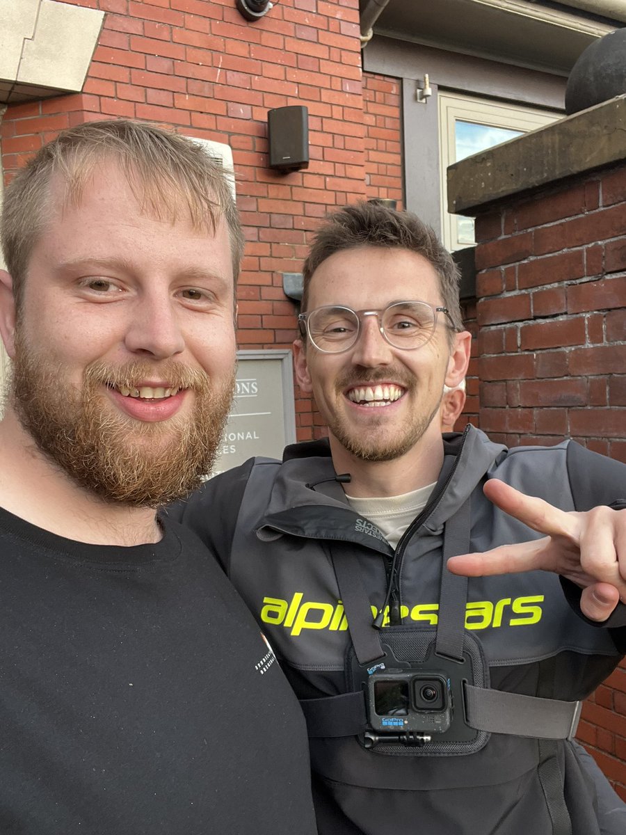 AdamHiggins1996's tweet photo. @Syndicate What an absolute dream today turned into I’m still lost for words that I’ve met you and the whole gang!

Thanks for the photos hope you enjoyed the pint https://t.co/hJBaqMvunz
