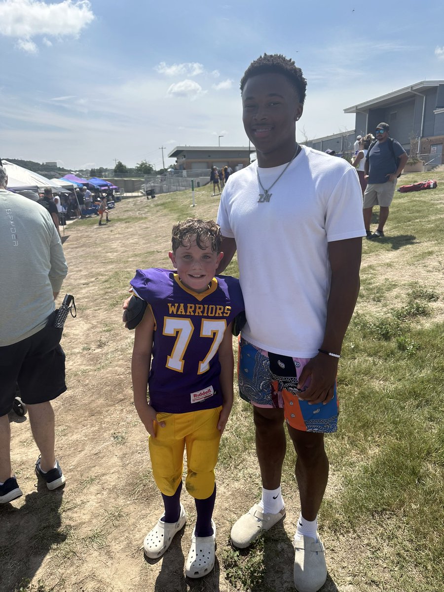 Isaiah “Him” Champagne tweet media