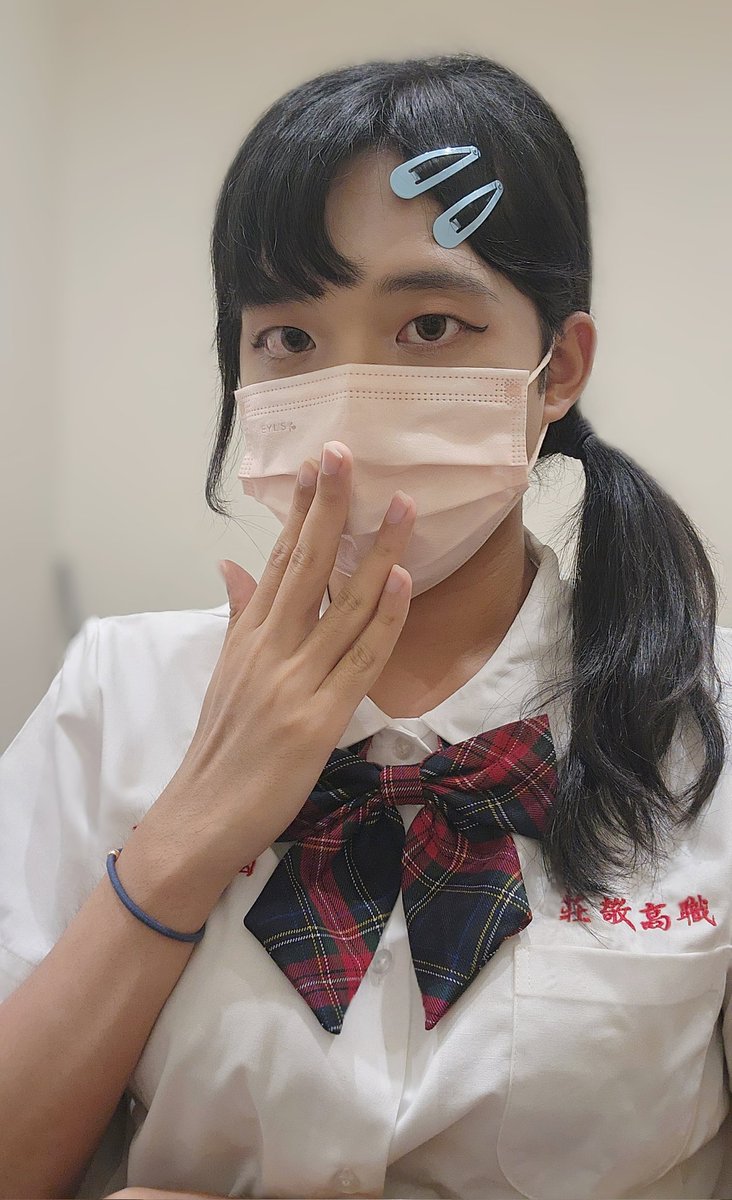 Qol mushuk bilan eski va yosh porno Jinsiy aloqada bolgan gey qora tanli erkaklar videolari