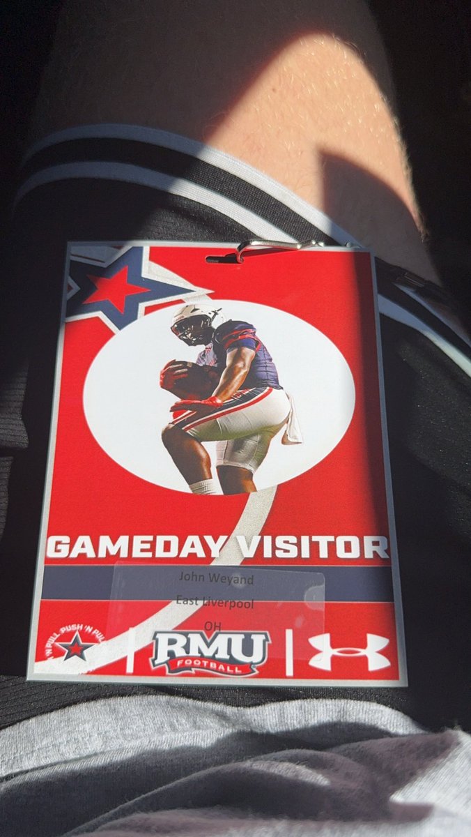 johnweyand25's tweet photo. I had an amazing time at Robert Morris University today! Thank you @coachtyler34 for the game day visit
@RMU @OhioValleyPreps @Mark__Porter https://t.co/YZHJyj1SZx