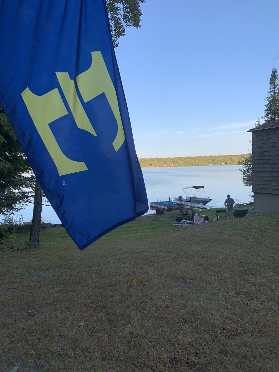 ETSU90's tweet photo. TOUCHDOWN @ETSUFootball cheering loudly #uptocamp in #abbotmaine https://t.co/EvlWPcvu7n