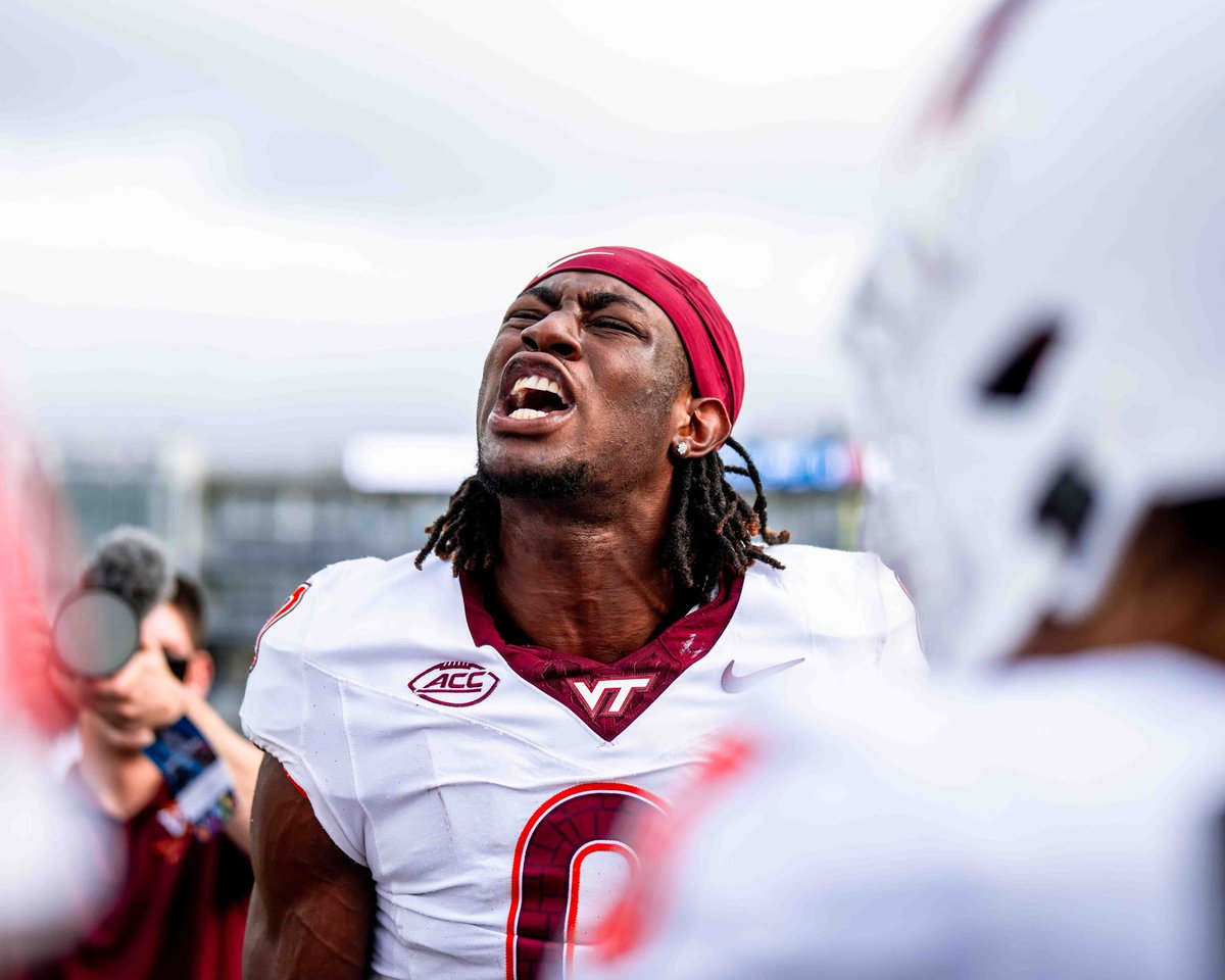 HokiesFB's tweet photo. The 🕰️ is now 

#ThisIsHome https://t.co/c0uXr8JqdD