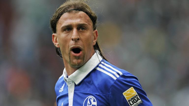 schalkohol's tweet photo. Missing you @s04 #S04 https://t.co/RaD8khz4k1
