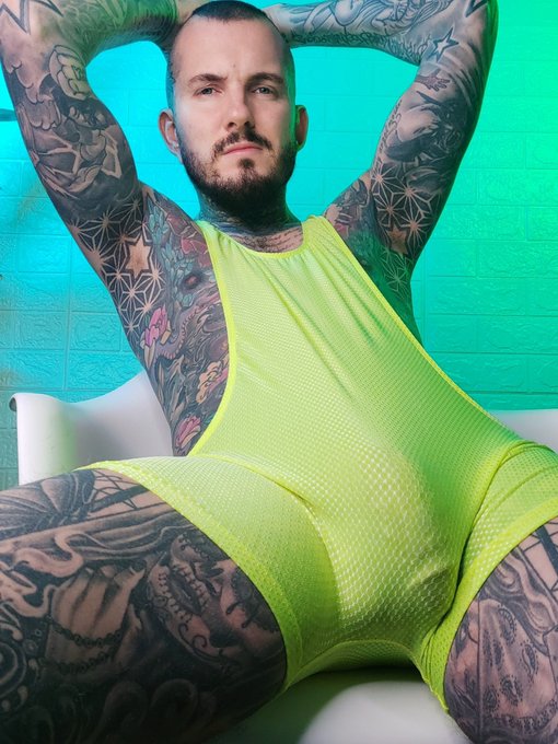 Rate my dick print 😁 #bulge #dickprint https://t.co/BIJuTj3Nc6<a href="/tag/bulge"class="tags">#bulge</a><a href="/tag/dickprint"class="tags">#dickprint</a>