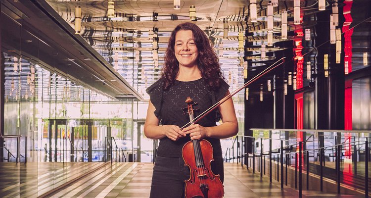 The Montrealer (@themontrealer) on Twitter photo Legendary Figures
<a href="/LeMetropolitain/">Orchestre Métropolitain de Montréal</a> and @nezetseguin—renowned for interpreting #Bruckner’s works—will mark his 200th birthday with a vibrant tribute
#Montreal #classicalmusic #JenniferJohnsonCano #LatoniaMoore @limmiepulliam #RyanSpeedoGreen <a href="/Place_des_Arts/">Place des Arts</a>
themontrealeronline.com/liw8 Legendary Figures
<a href="/LeMetropolitain/">Orchestre Métropolitain de Montréal</a> and @nezetseguin—renowned for interpreting #Bruckner’s works—will mark his 200th birthday with a vibrant tribute
#Montreal #classicalmusic #JenniferJohnsonCano #LatoniaMoore @limmiepulliam #RyanSpeedoGreen <a href="/Place_des_Arts/">Place des Arts</a>
themontrealeronline.com/liw8