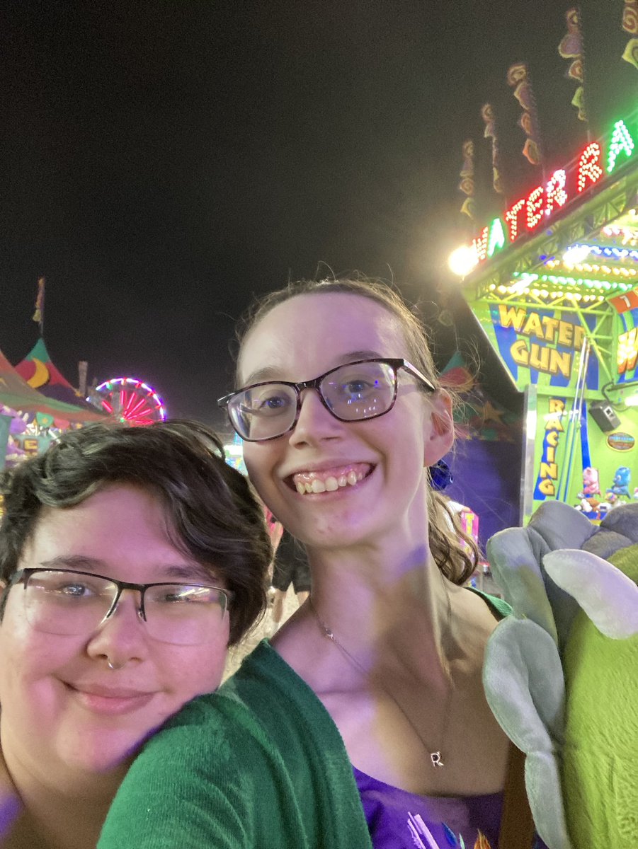 VanishingWitch's tweet photo. @taylornation13 #SwiftieGoodLuckCharm my good luck charm is my love @PennedByStars I never have to do anything with a broken heart and yes I do wear their intial on a chain around my neck 💕💕 https://t.co/w1v2MU1jD3