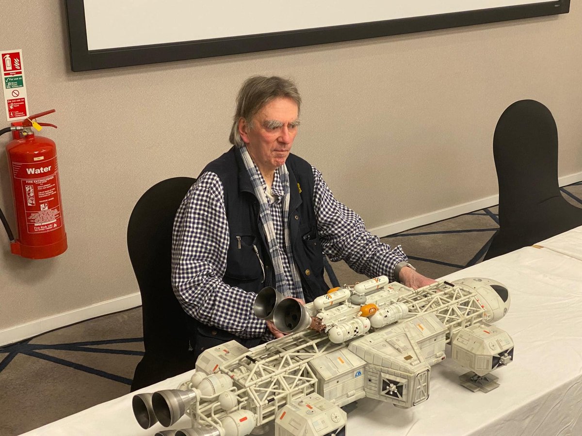 EagleAlpha1999's tweet photo. The great Brian Johnson at the London Convention today! 😎 #Space1999 #London1999 #LondonCon #BrianJohnson #GerryAnderson #SylviaAnderson #eagle #eagletransporter #spacesships https://t.co/xAEMci1M9W