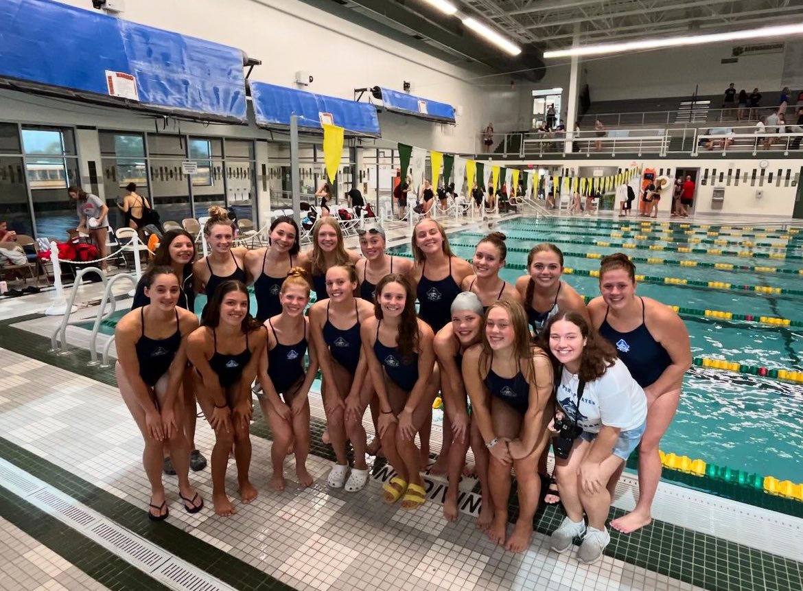bpgirlsswimming's tweet photo. Your Bay Port Pirates killed it!!!! The girls won the Varsity Invite by 293 points. We had some great swims from the girls today! #rollport 🏴☠️ https://t.co/AtLfUFL5eb