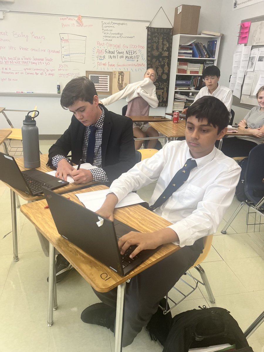 maristdebate's tweet photo. The 8th graders are both in JV Semis. #gowareagles https://t.co/HPcuHZST6B
