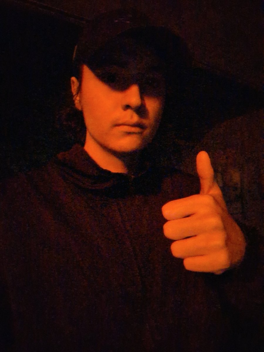 MythyMoo tweet media