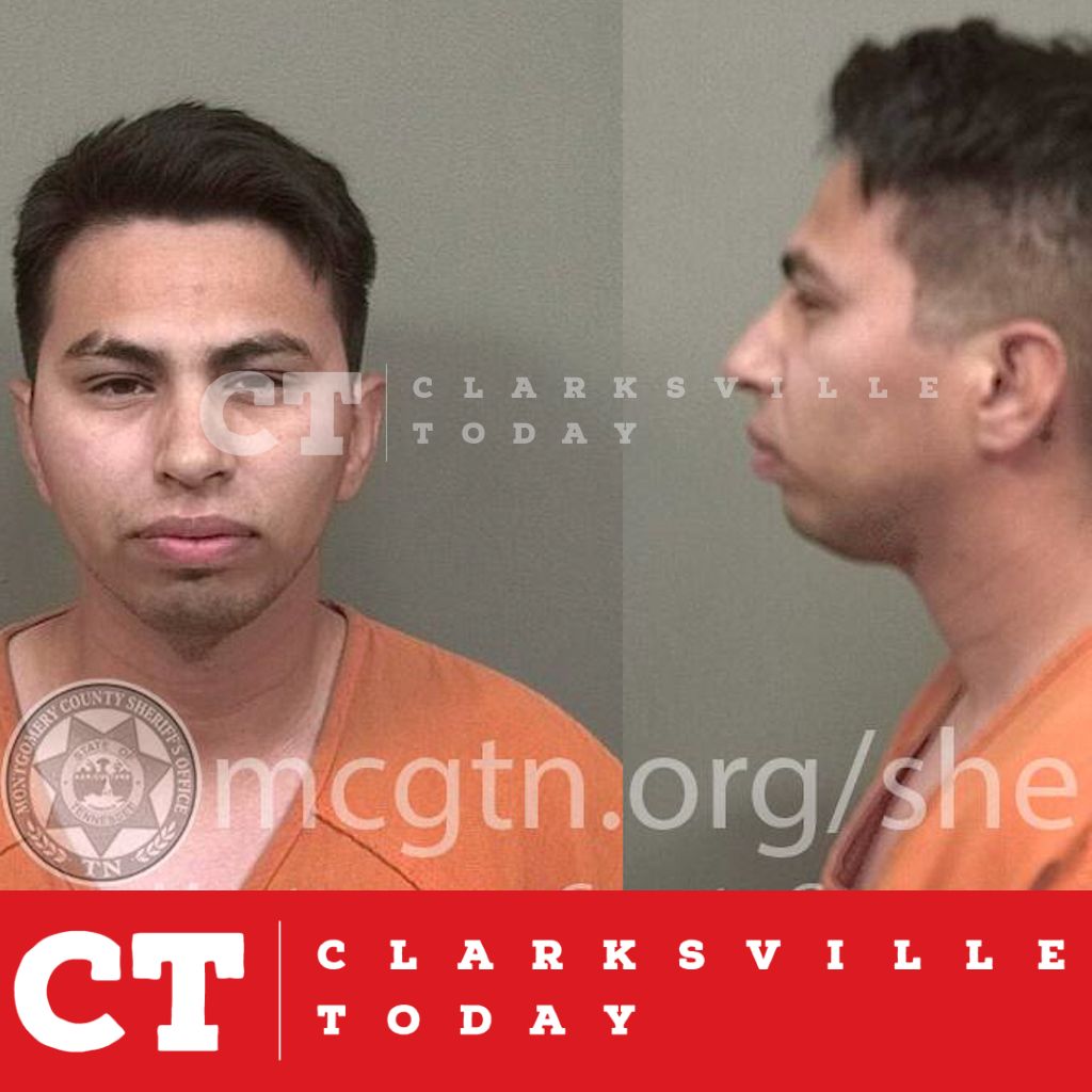 #ClarksvilleToday: Soldier Alfred Minjarez-Acosta runs across Electric Cowboy parking lot to hit man in face
clarksvilletoday.com/local-news-now…
#ClarksvilleTN #ClarksvilleFirst #VisitClarksvilleTN