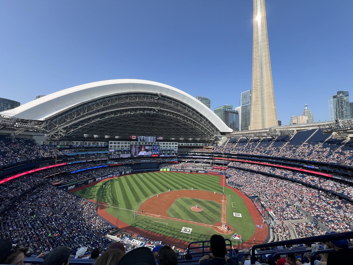 Beautiful day for a game <a href="/BlueJays/">Toronto Blue Jays</a> #BlueJays