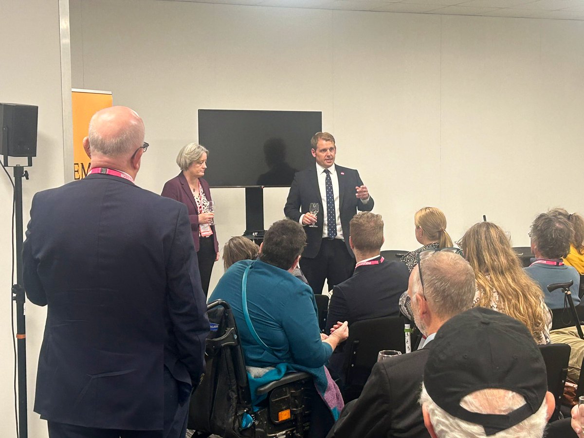 Really enjoyed speaking alongside <a href="/ClaireforTAY/">Claire Young MP 🔶</a> at tonight’s <a href="/LibSTEMM/">LibSTEMM</a> fringe event at #LibDemConference2024.

As an engineer by training, it’s great to be in a room where people like it when I talk statistics.

We need more people in STEMM elected to inform policy!