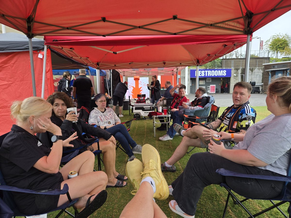 Who ready? WE ready! BBQ, watermelon punch, soccer on the TV and amazing friends who are family. Couldn't pick a better set up. Let's go beat our little brothers from Nashville. #SiblingRivalry #ATLUTD <a href="/thdbackyard/">The Home Depot Backyard</a>