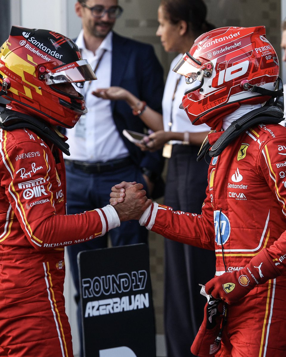 GPKingdom_GPK's tweet photo. 🎤 Bryan #Bozzi: "Nessuna Chance per gli avversari Charles! Sei stato fantastico!"
🔥 Charles #Leclerc: "Forza! Grande lavoro ragazzi!"
Il dialogo tra Charles e l'ingegnere di pista Bozzi dopo la pole position a #Baku
#F1 #AzerbaijanGP https://t.co/j2BH1PbHNz