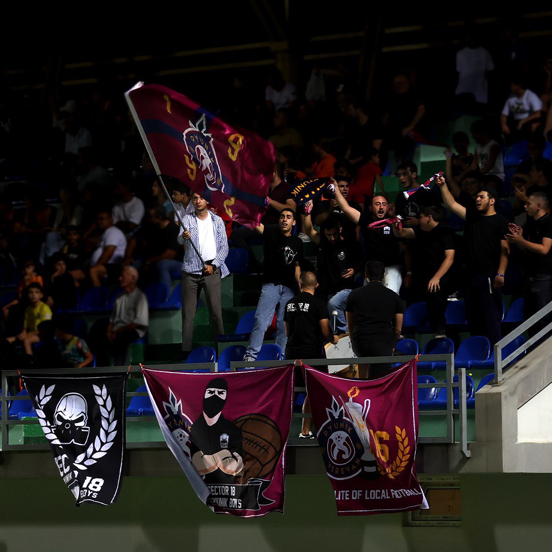 sector__18's tweet photo. We beat "West-Armenia" in a difficult match.
We continue our course 🤞🏻
#Yerevan_is_pomegranate_color #fcpyunik #sector18 https://t.co/LgfSxyPm2E