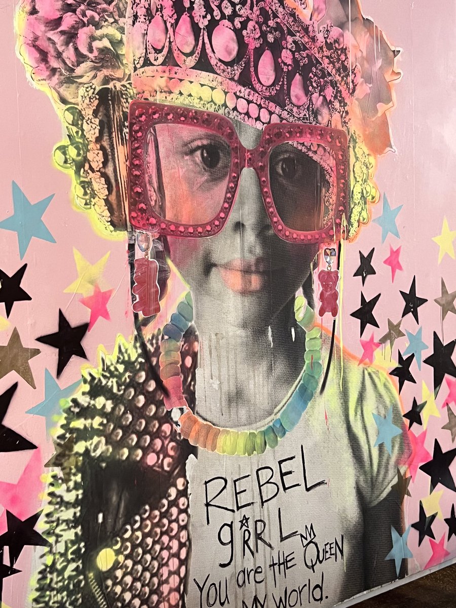 As seen in NJ

#Art #Artist #StreetArt