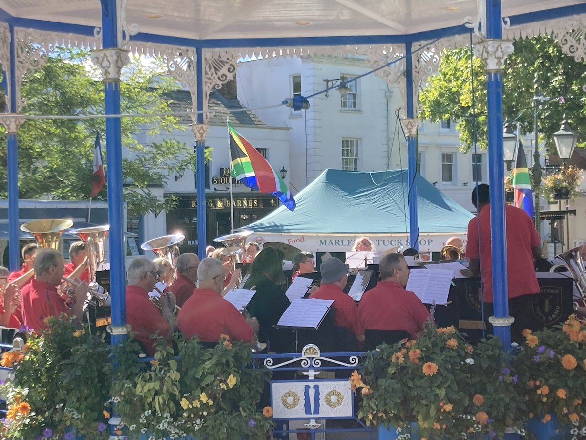 Great lunchtime on Horsham carfax bandstand! Always a fun place to play