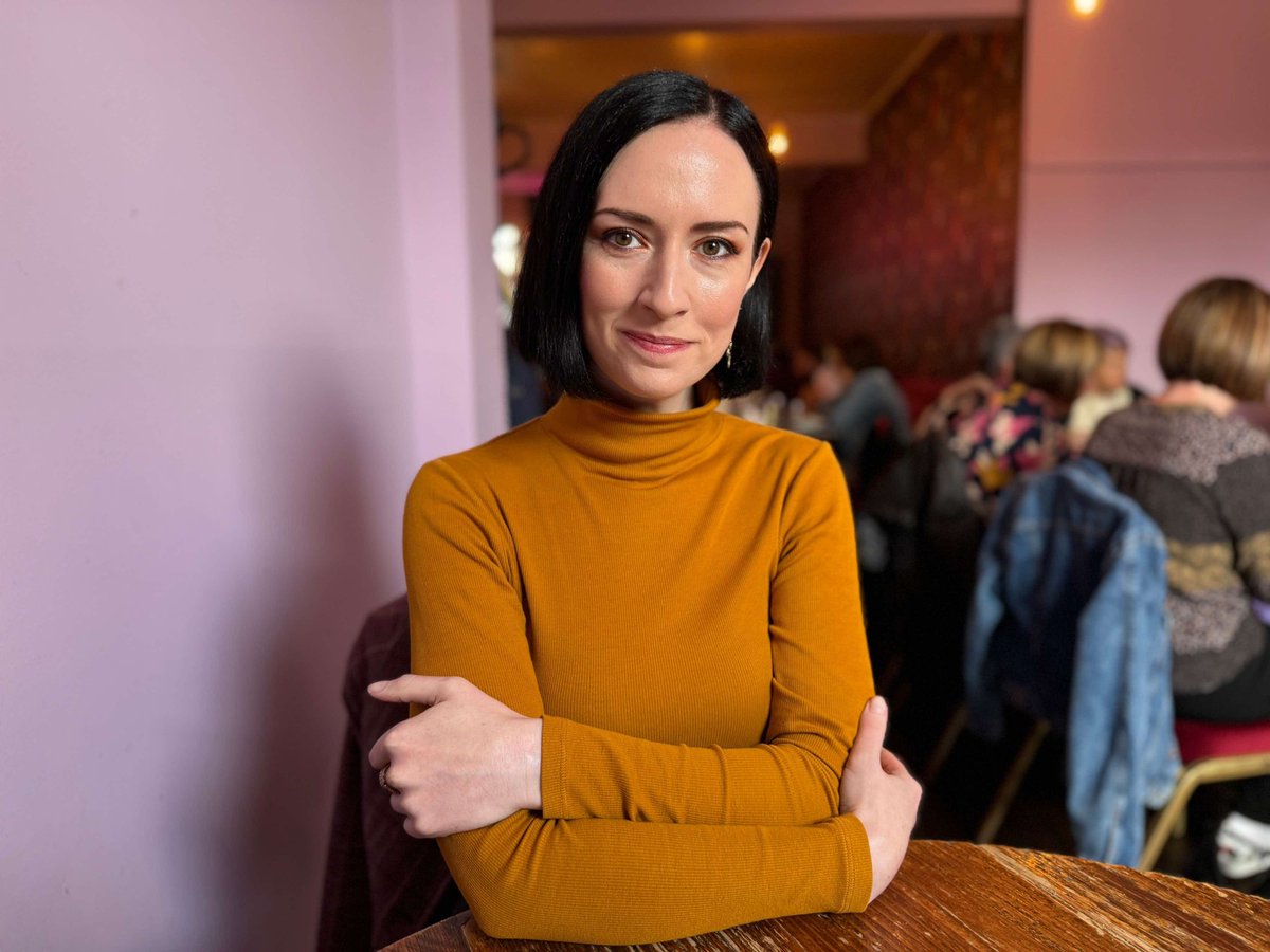 Uncover the erotic secrets of British #Horror Studio star Novarro Ramon and his seductive techniques at #wetherspoons. We meet to discuss social media, and it's Crazy Colin's birthday! All that and more in our latest update! Link in Bio! #horrorfamily #horrorcommunity